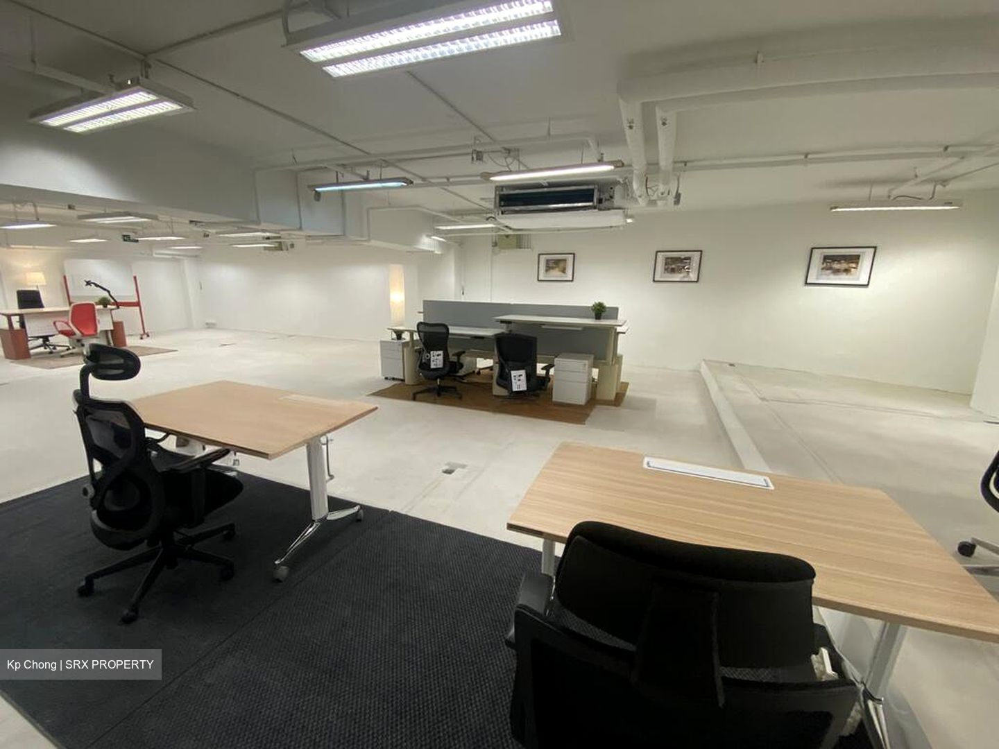 Hsbc Building (D1), Office #506922051
